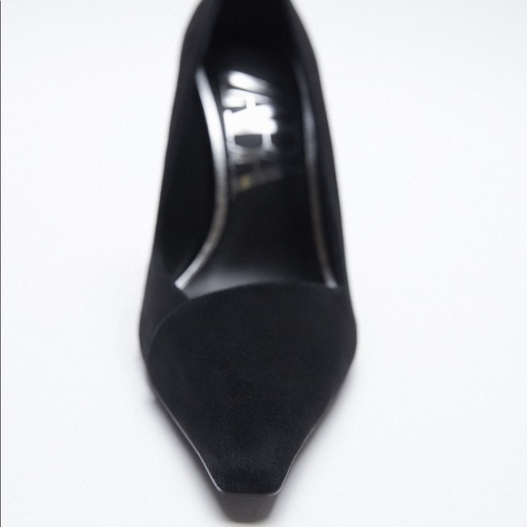 NWT. Zara Black Suede Leather High-Heel Shoes. Size 9. - Picture 4 of 7